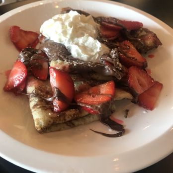 2nd Street Pike Grill - Crepes with Nutella and strawberries - New American Near Me - Southampton, Pennsylvania