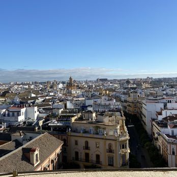 La Giralda - Landmarks & Historical Buildings Near Me - Seville, SE La Giralda - Landmarks & Historical Buildings Near Me - Seville, SE