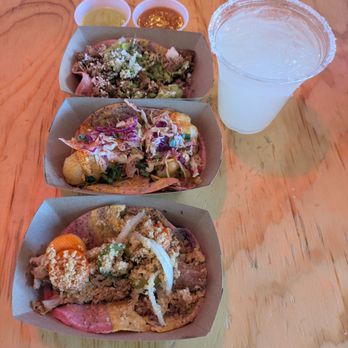 Taconeta - Suadero, shrimp, and brisket tacos. - Tacos Near Me - El Paso, Texas