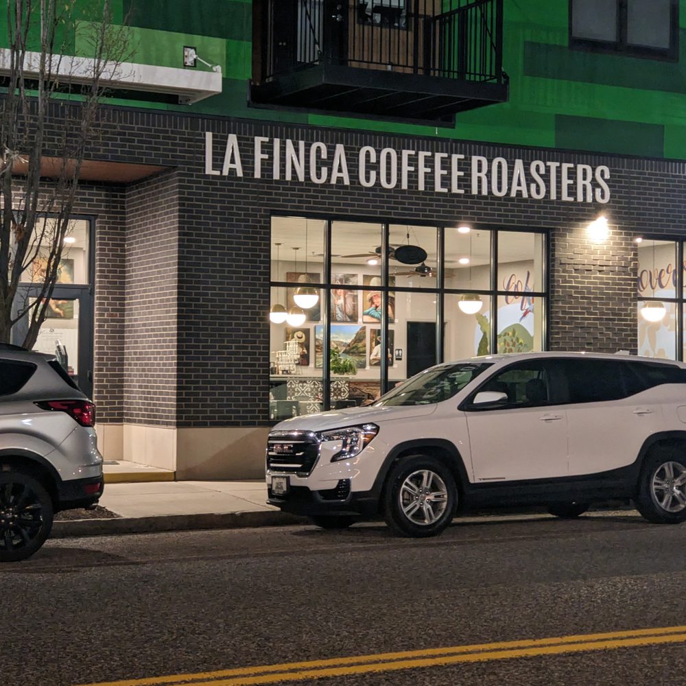 La Finca Coffee Shop - La Finca at 6:15 am - Coffee & Tea Near Me - St Louis, Missouri