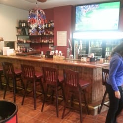 Zeke's Greenside Tavern