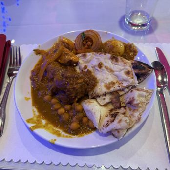 Favorite Indian Restaurant - Curries and naan - Indian Near Me - Hayward, California