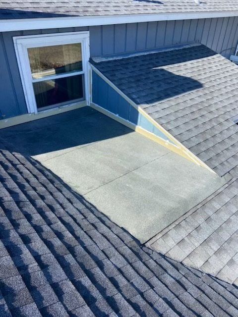 Slide of Crystal Roofing & Complete