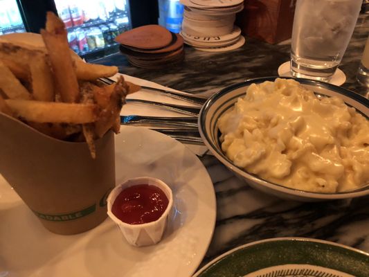 Sonder & Dram by null