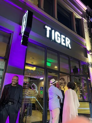 Tiger Restaurant & Lounge by null