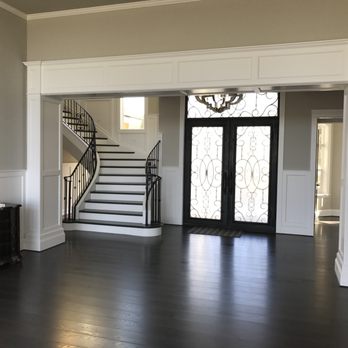 Elite Construction & Remodeling - New flooring, wainscoting, trim, and staircase - General Contractors Near Me Elite Construction & Remodeling - New flooring, wainscoting, trim, and staircase - General Contractors Near Me