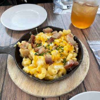 Mom's Kitchen & Bar - Bars Near Me - Astoria, New York Mom's Kitchen & Bar - Bars Near Me - Astoria, New York
