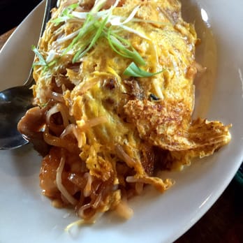 Min's Kitchen - Pad Thai. - Thai Near Me - La Canada Flintridge, California Min's Kitchen - Pad Thai. - Thai Near Me - La Canada Flintridge, California