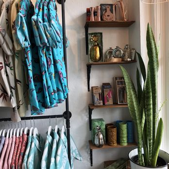Roberta Oaks Hawaii - Women's Clothing Near Me - Honolulu, Hawaii