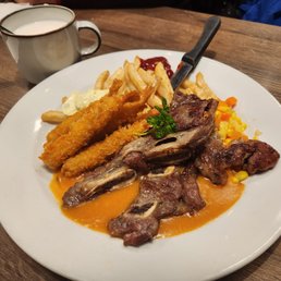 combo with short rib, fried shrimp and fries in beef sauce. Comes with some mixed veggies combo with short rib, fried shrimp and fries in beef sauce. Comes with some mixed veggies