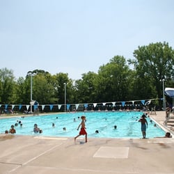 Highland Park Aquatic Center