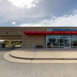 Bank of America Financial Center - Storefront