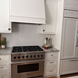 This Viking range and panel ready SubZero refrigerator/freezer are epic!