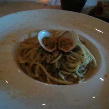 Forte Dei Marmi - Clam linguine - Italian Near Me - Miami Beach, Florida Forte Dei Marmi - Clam linguine - Italian Near Me - Miami Beach, Florida