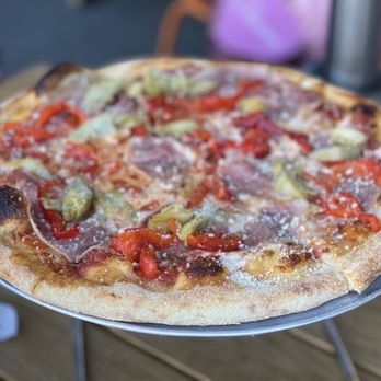 Delarosa Bishop Ranch - Artichokes, italian ham, bell peppers, provolone, parmiggiano $18.00 (there are better pizzas out there) - Pizza Near Me - San Ramon, California