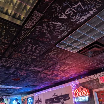 Third Street Dive - Cool concept for design. - Dive Bars Near Me - Louisville, Kentucky Third Street Dive - Cool concept for design. - Dive Bars Near Me - Louisville, Kentucky