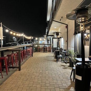 Sideways Inn - Patio - Hotels Near Me - Buellton, California Sideways Inn - Patio - Hotels Near Me - Buellton, California