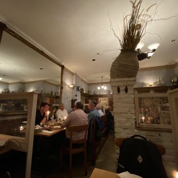 Restaurant Poseidon - Innenraum - Greek Near Me - Munich, BY Restaurant Poseidon - Innenraum - Greek Near Me - Munich, BY