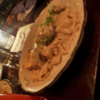 Employees Only - Shrimp scampi pasta - Cocktail Bars Near Me - West Hollywood, California