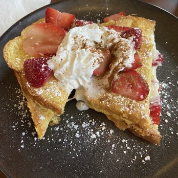 Cahoots Corner Cafe - Stuffed sweet cream French toast - Breakfast & Brunch Near Me - Oakdale, California