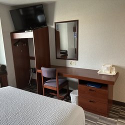 Microtel Inn & Suites by Wyndham Bridgeport