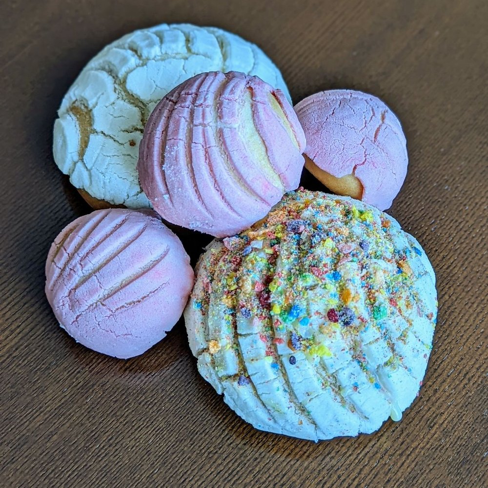 Dulce Dreams Cafe - Dulce de Leche Stuffed Concha, Mini Conchas, and Fruity Pebbles Concha | Instagram: @telephonesmoothie - Bakeries Near Me - Charlotte, North Carolina Dulce Dreams Cafe - Dulce de Leche Stuffed Concha, Mini Conchas, and Fruity Pebbles Concha | Instagram: @telephonesmoothie - Bakeries Near Me - Charlotte, North Carolina
