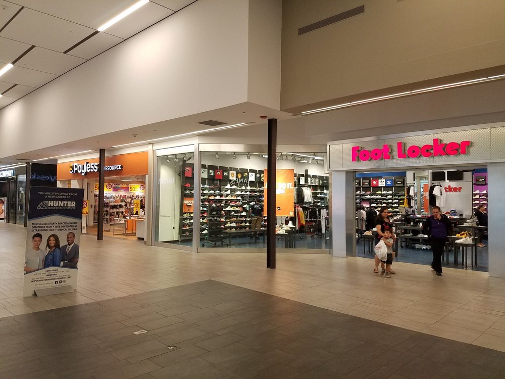 Foot Locker Logo