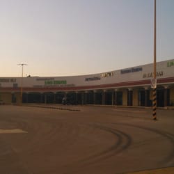 Plaza Comercial 18.7 - Vista Frontal