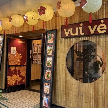 Vui Ve - Bamboo storefront - Vietnamese Near Me - Los Angeles, California Vui Ve - Bamboo storefront - Vietnamese Near Me - Los Angeles, California