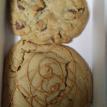 Crumbl - Tanasbourne - Milk chocolate chip and awesome peanut butter. - Bakeries Near Me - Hillsboro, Oregon Crumbl - Tanasbourne - Milk chocolate chip and awesome peanut butter. - Bakeries Near Me - Hillsboro, Oregon