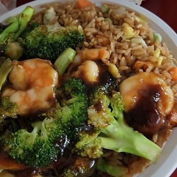 Eastern China Taste - Shrimp and broccoli combination platter - Chinese Near Me - Dunwoody, Georgia Eastern China Taste - Shrimp and broccoli combination platter - Chinese Near Me - Dunwoody, Georgia