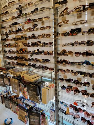 TJ MAXX - Updated January 2026 - 120 Photos & 35 Reviews - 2190 N