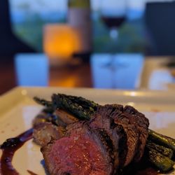 Different Pointe of View - Steak