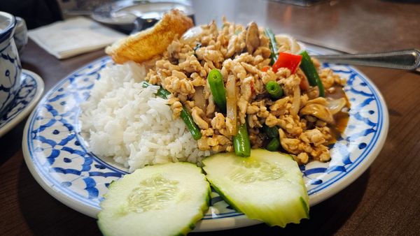 Sisters Thai Kitchen by null