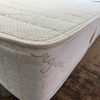 Latexpedic Mattresses - Our best selling Latex Mattress is the 10-Inch. Completely Reversible, Quilted on both sides, Handles, Zipper and  20-Year Warranty - Mattresses Near Me - Phoenix, Arizona