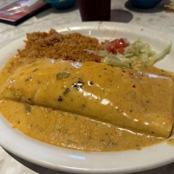 Chuy's - Bean and cheese burrito - Tex-Mex Near Me - Sugar Land, Texas