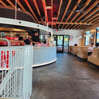 Howlin' Ray's - Excellent service here. - Southern Near Me - Pasadena, California Howlin' Ray's - Excellent service here. - Southern Near Me - Pasadena, California