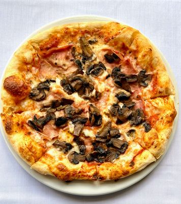 Mezza Luna Restaurant by null