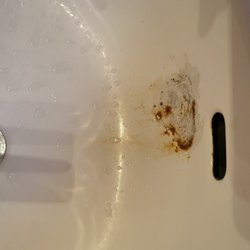 Marval Resort - Rusted sink in bathroom