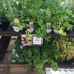 Earl May Garden Center
