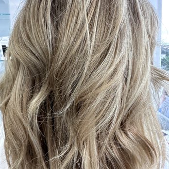 Salon Sora - This is the END RESULT!! When I had arrived, my hair was pretty much bright, orange, and yellow. I wish I had a before picture. - Hair Salons Near Me - Boca Raton, Florida