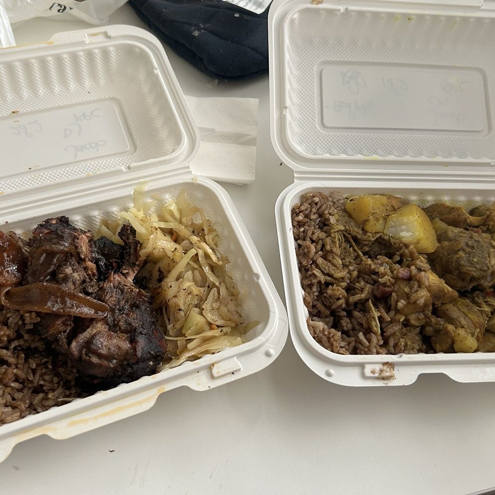Jam Doung Style - Dark Jerk Chicken Entree, Curry Chicken Entree - Caribbean Near Me - Washington, DC, District of Columbia