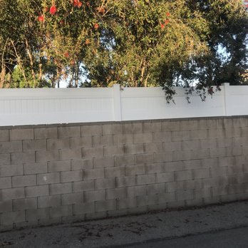 Mr Builder Vinyl Fence - General Contractors Near Me