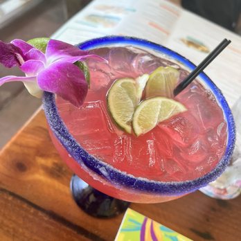 Bahama Breeze - Dragon Fruit Margarita - Latin American Near Me - Oakland Park, Florida Bahama Breeze - Dragon Fruit Margarita - Latin American Near Me - Oakland Park, Florida