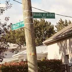 Drs Olsen, Napolitano and Cangialosi - We are located in Annandale, Staten Island on the corner of Hylan Boulevard and Woods of Arden Road.