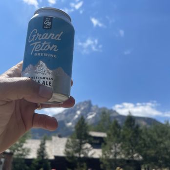 Fireside Resort - Resorts Near Me - Wilson, Wyoming