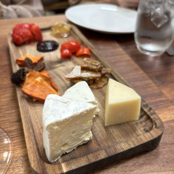 Farmshop - CHEESEMONGER BOARD - Breakfast & Brunch Near Me - Larkspur, California Farmshop - CHEESEMONGER BOARD - Breakfast & Brunch Near Me - Larkspur, California