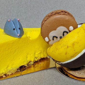 Daan Go Cake Lab - Cheesecake Fromage + Ba-Na-Na - Desserts Near Me - Toronto, Ontario