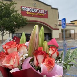 Grocery Outlet - Flowers