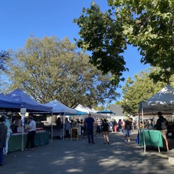 Downtown San Leandro Farmers' Market